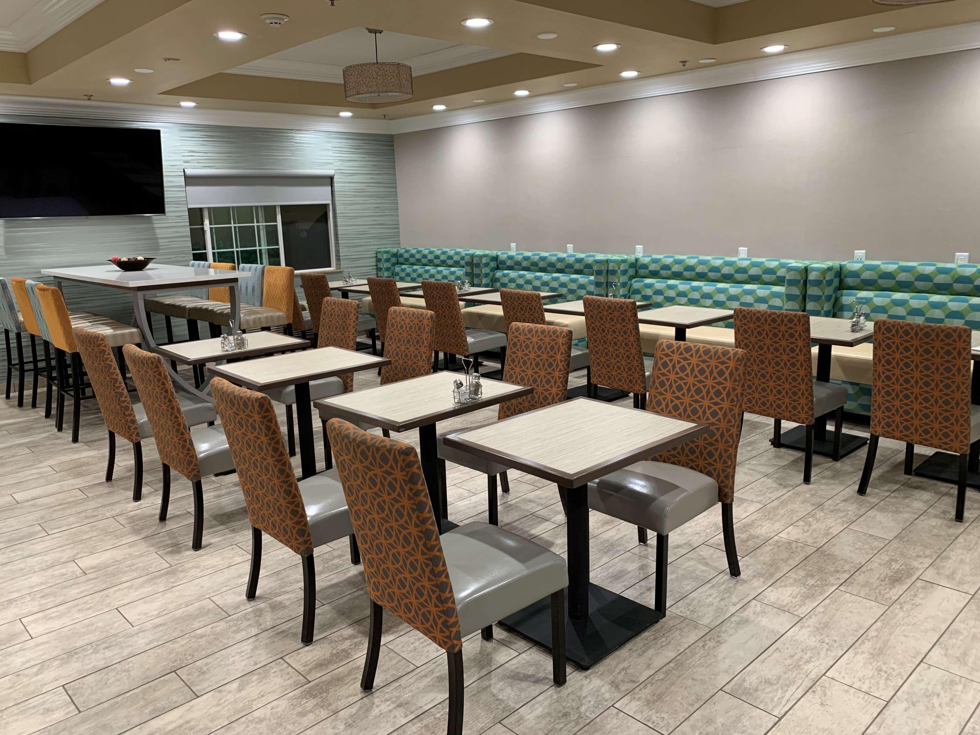 Best Western Plus Wasco Inn & Suites Exterior foto